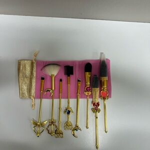 Gold and Pink Makeup Brush Set